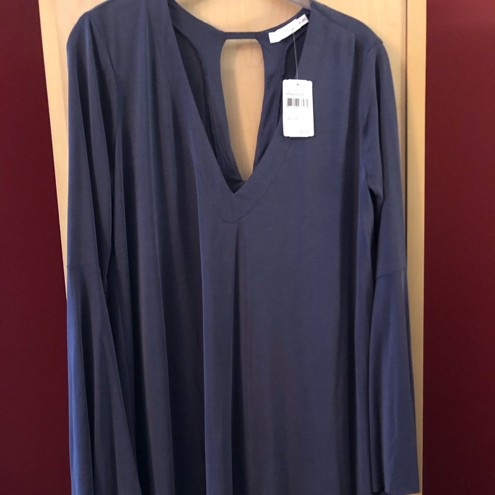 Lush V-Neck Dress 👗